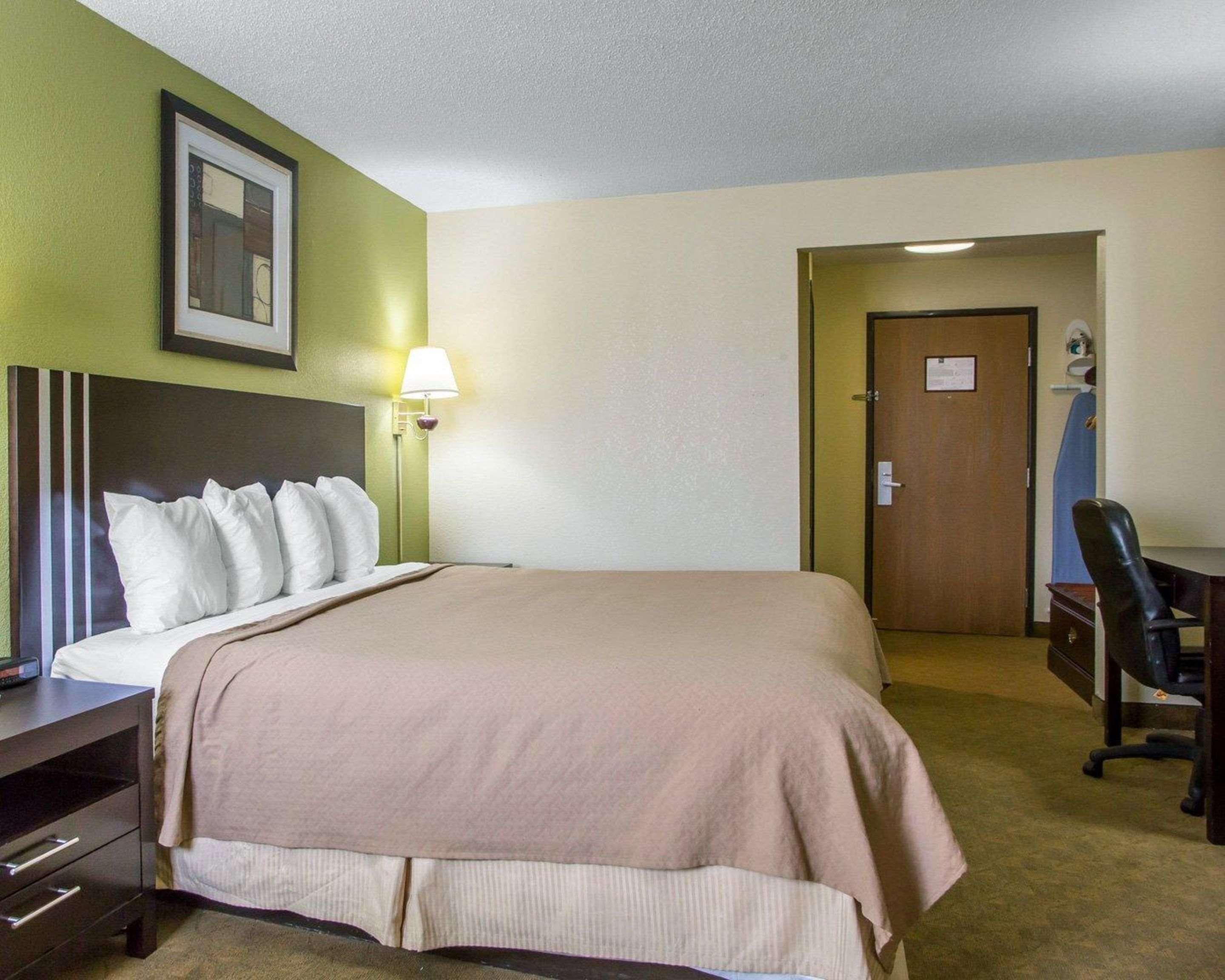 מריוויל Quality Inn מראה חיצוני תמונה