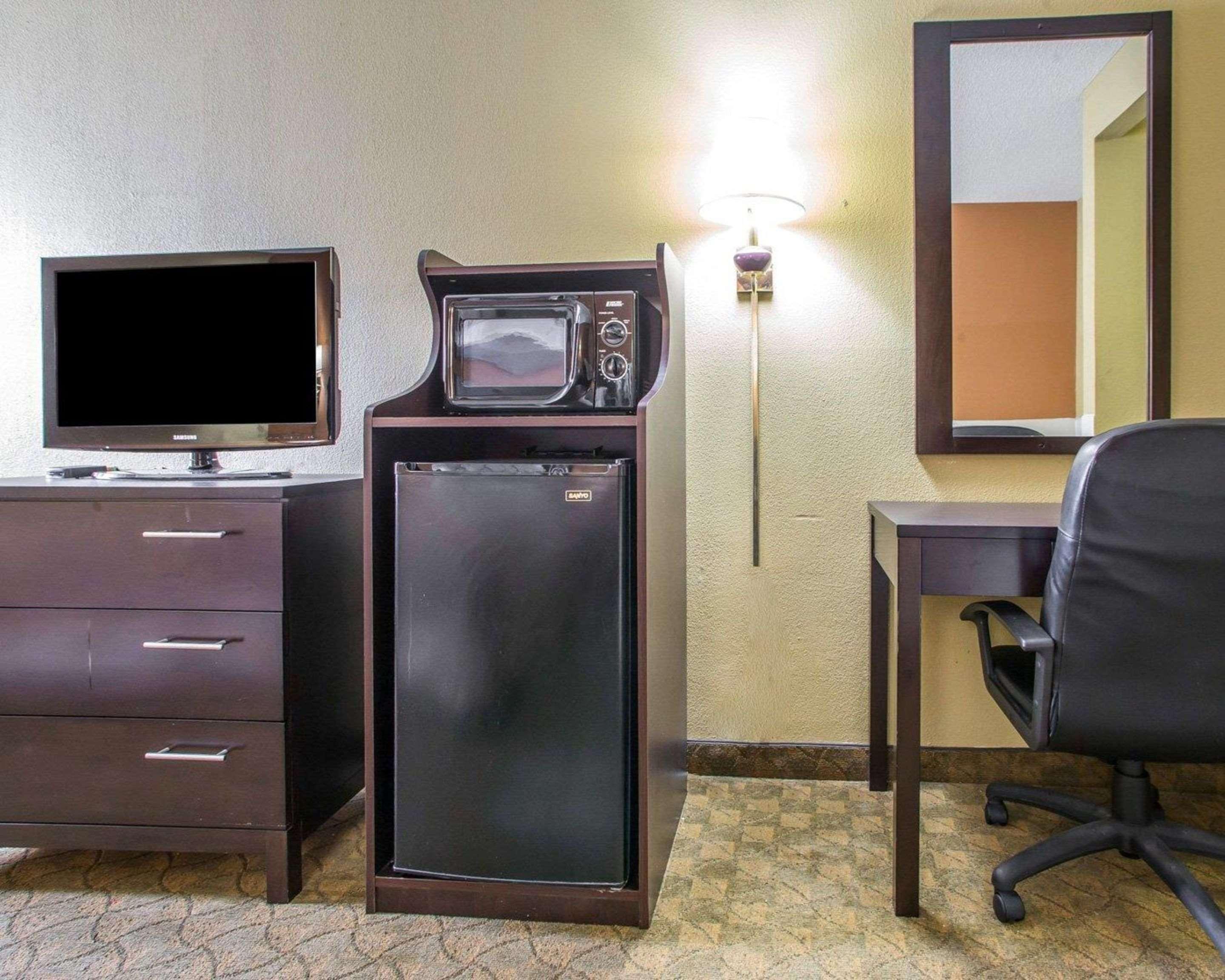 מריוויל Quality Inn מראה חיצוני תמונה