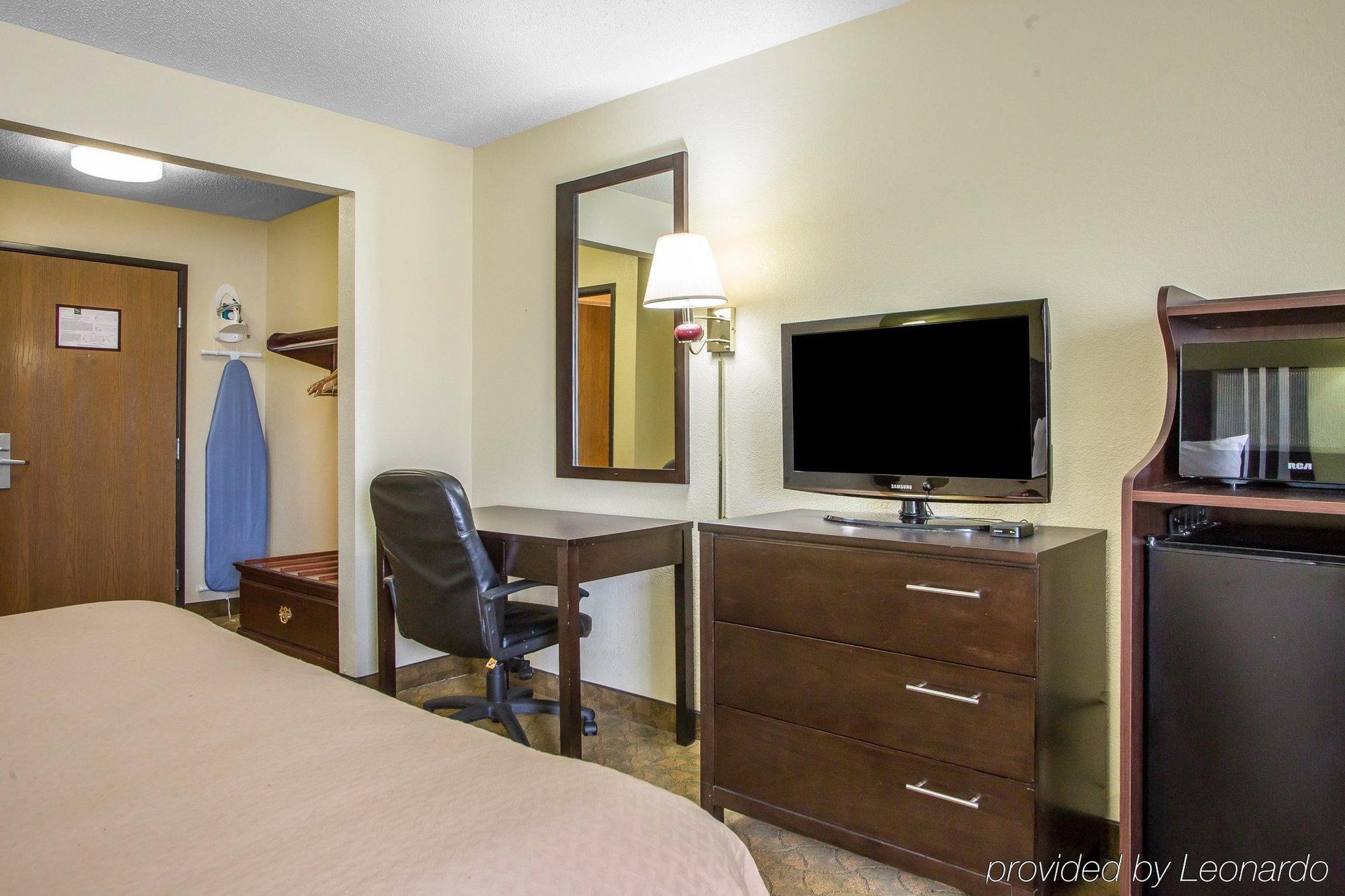 מריוויל Quality Inn מראה חיצוני תמונה